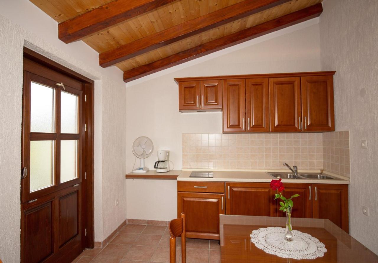 Apartment La roza Funtana Kültér fotó